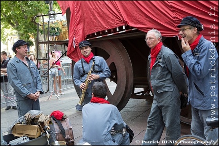 Avignon OFF 2015 parade IMG_7350 Photo Patrick_DENIS