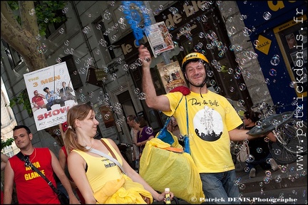 Avignon OFF 2012 parade IMG_3263 Photo Patrick_DENIS