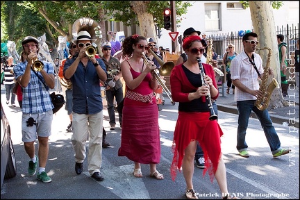 Avignon OFF 2012 parade IMG_3131 Photo Patrick_DENIS