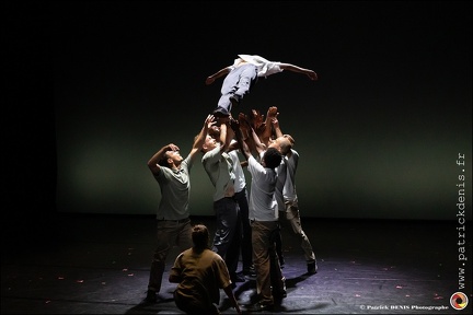 Kader Attou Cie Accrorap IMG 9061 Photo Patrick DENIS