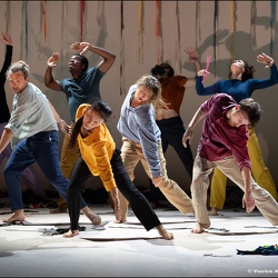 Cie Vilcanota - De loin si près @ Les Hivernales, Avignon | 09.07.2025 